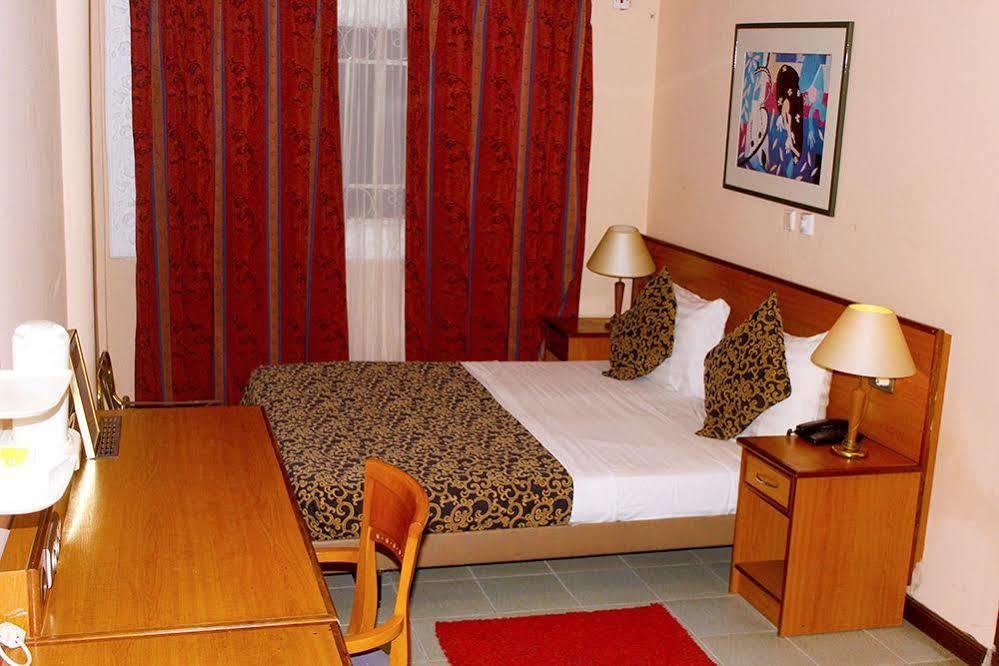 Grand Casamora Hotel Ogbodjo Extérieur photo
